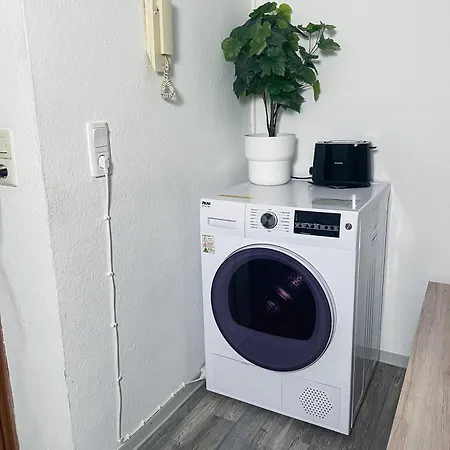 Bookandstay24 2 Zimmerwohnung Mit Balkon, Kueche Und Parkplatz-14 アパート ディーツェンバハ